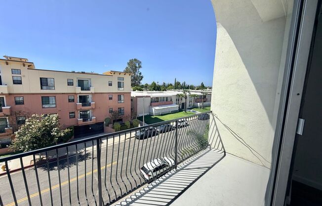 1 bed, 1 bath, 800 sqft, $2,200, Unit 109