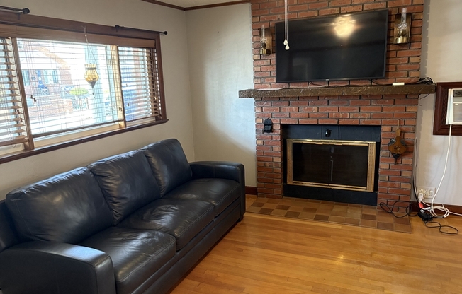 36 PRESCOTT ST