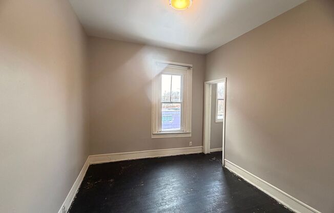 2500 W Fond Du Lac Ave