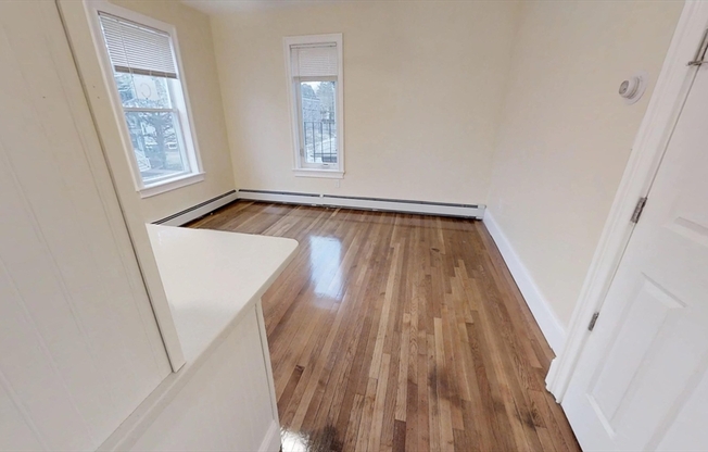 Studio, 1 bath, $2,550, Unit 3