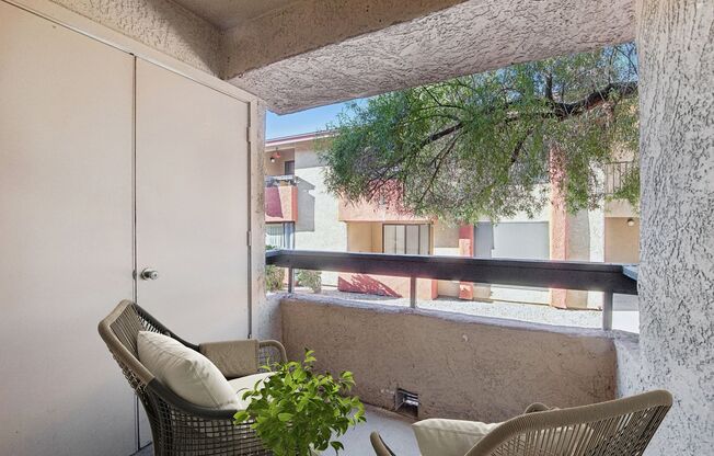 2 beds, 1 bath, 899 sqft, $1,157, Unit 1115