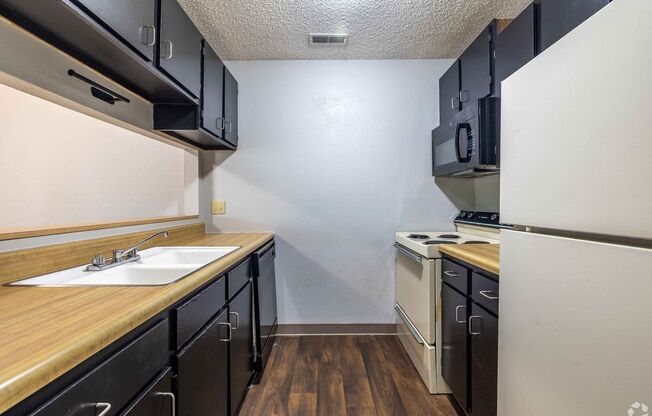 1 bed, 1 bath, 600 sqft, $815