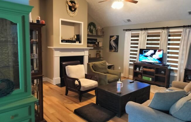 3 beds, 2 baths, $1,900