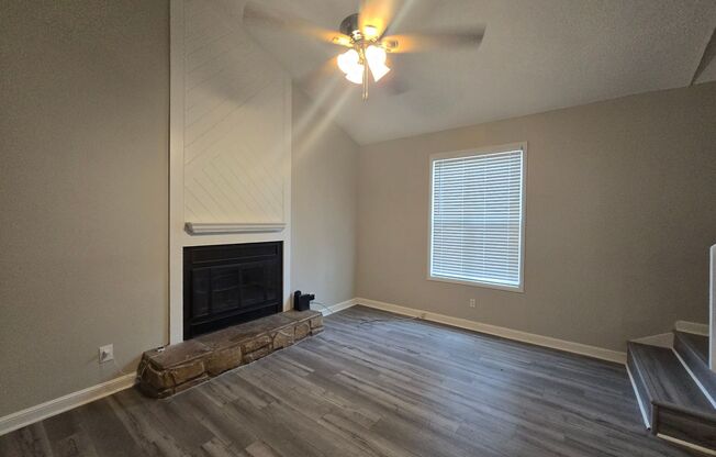 807 Danish Drive ~ Four Seasons