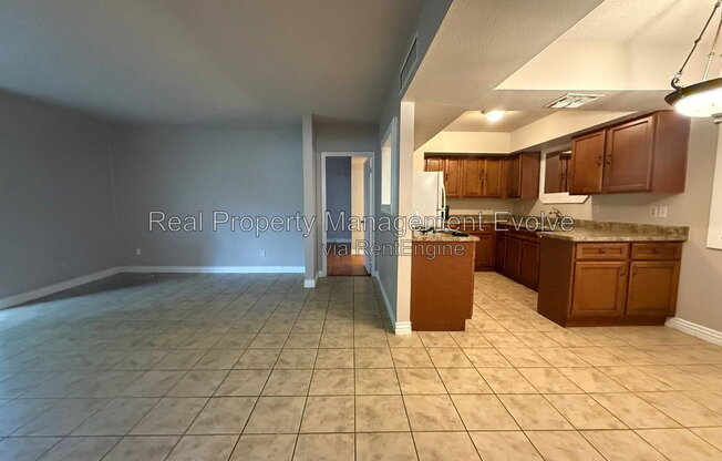 4554 E PARADISE VILLAGE Parkway N