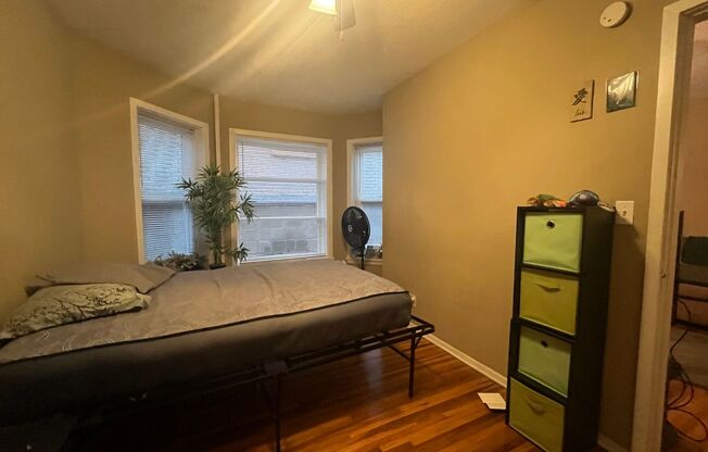 1 bed, 1 bath, 500 sqft, $926, Unit 4