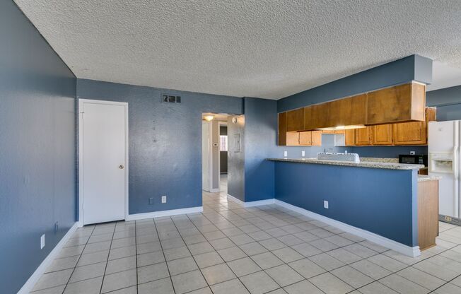 Charming 2-Bedroom Unit in a Well-Maintained 4-Plex!