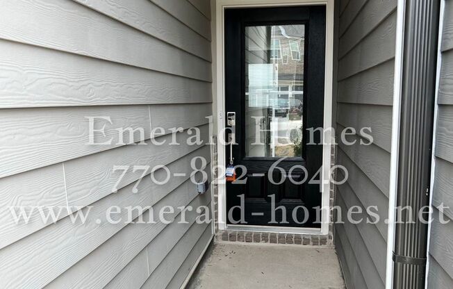 !!!WARNING: AVOID SCAMS CONFIRM RENTAL AT 770-822-6040!!! Gorgeous townhome 3 bed 2.5 bath in new community in Flowery Branch