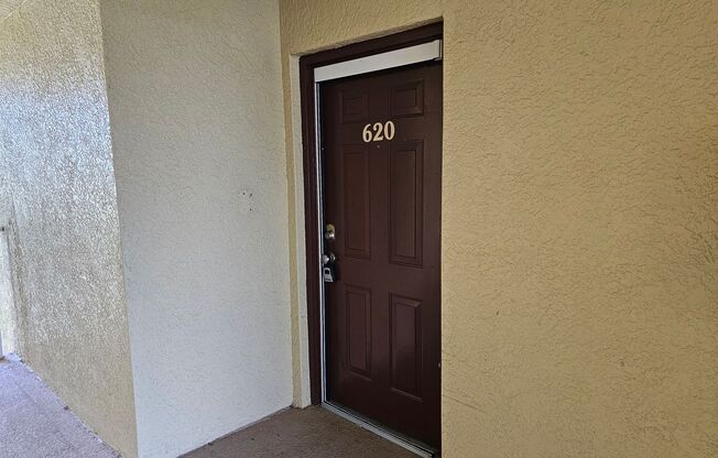 Well maintained 2 bed 2 bath Condo in the heart of Fort myers with lake view