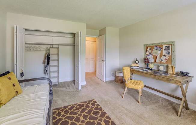 Signature Series Guest Bedroom and Closet at Somerset Lakes