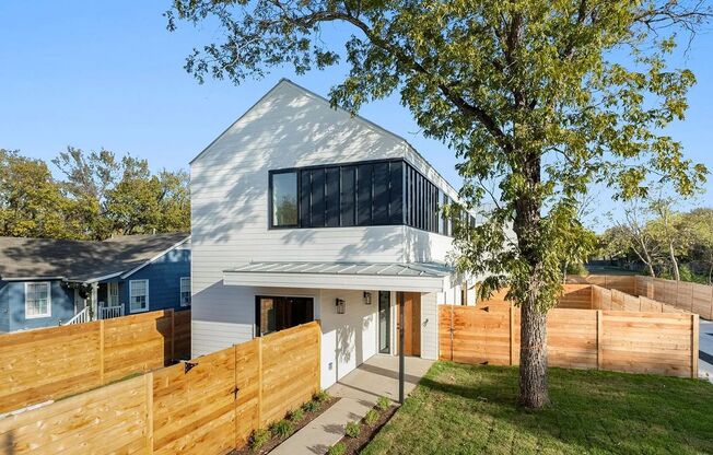 Stunning New Construction Home in East Austin!