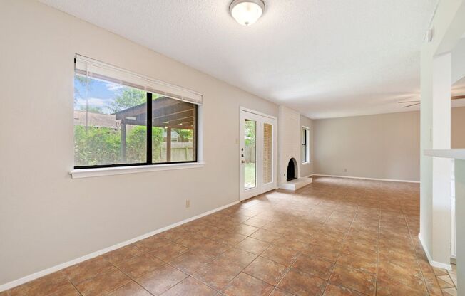 Experience the best of North Austin living in this charming 3/2 home!