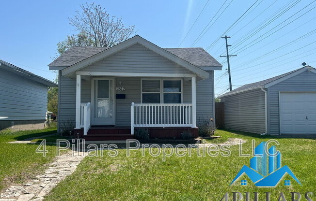 2612 VINE PL