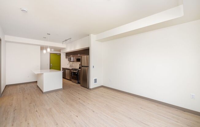 1 bed, 1 bath, $1,800, Unit Unit B405