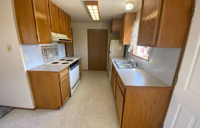 402-402.5 W 7th Ave.
