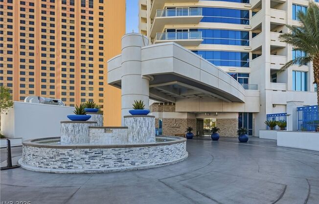 2-Bed 2-Bath Las Vegas Strip High-rise Condo!
