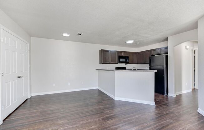 3 beds, 2 baths, 1,110 sqft, $1,495, Unit T317-201