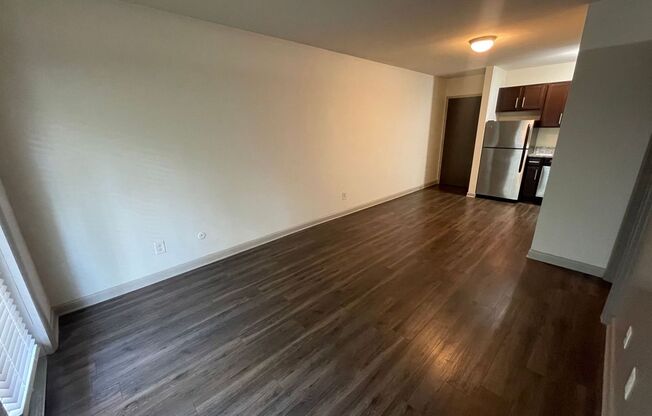 1 bed, 1 bath, 480 sqft, $1,165, Unit 229