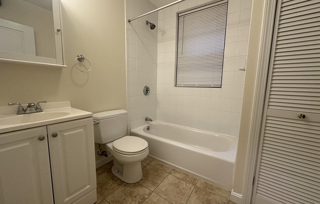 1 bed, 1 bath, 776 sqft, $3,500, Unit 9