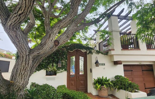 Your Own World in La Jolla! - One-Of-A-Kind Gated Multi-Structure Retreat in Prestigious La Jolla Heights!