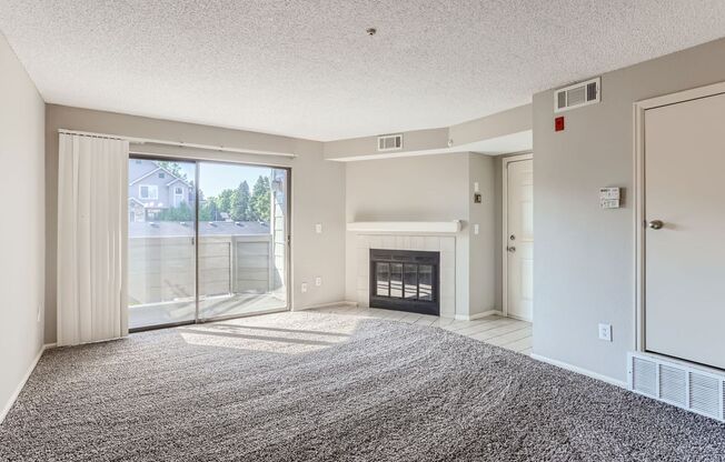 Cozy 1 bed 1 bath Condo Available Now!