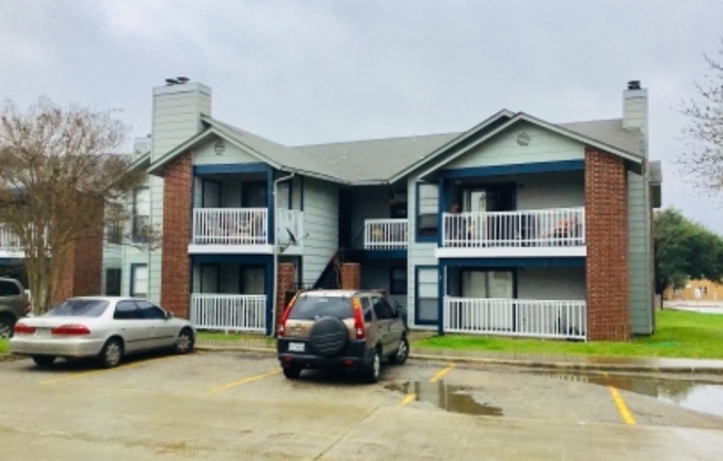 812 Station St