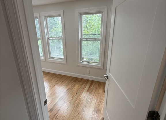 13 FAIRMONT ST
