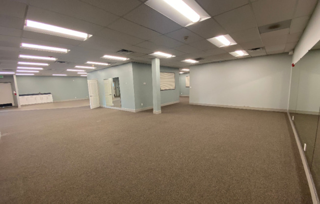 15811 AMBAUM BLVD SW