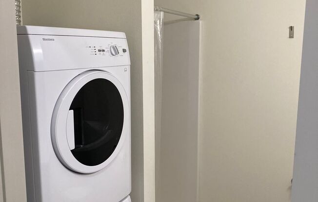 Studio, 1 bath, 249 sqft, $975, Unit 211 MFTE