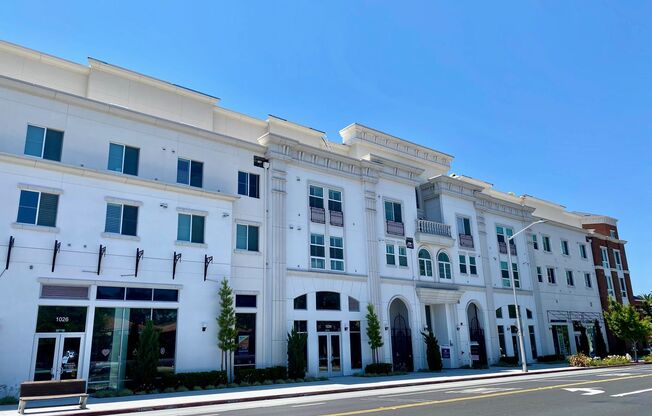 Corner Penthouse, Downtown Santa Clara