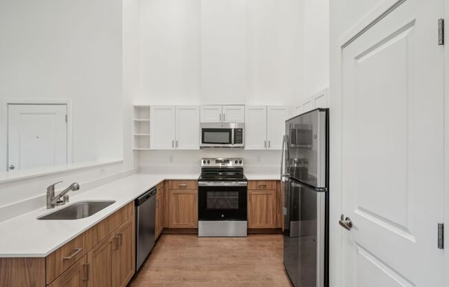 3 beds, 2 baths, 1,329 sqft, $2,199, Unit 67