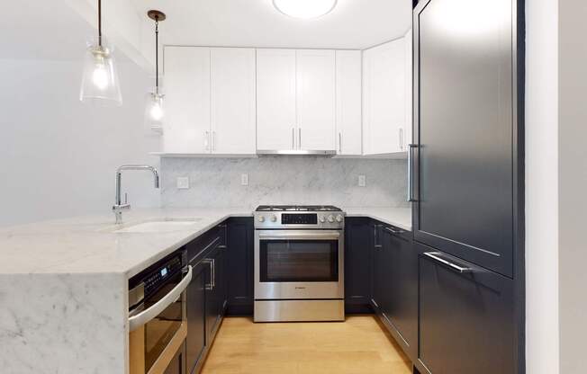 1330 5 AVE