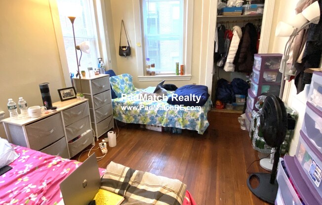 895 HUNTINGTON AVE