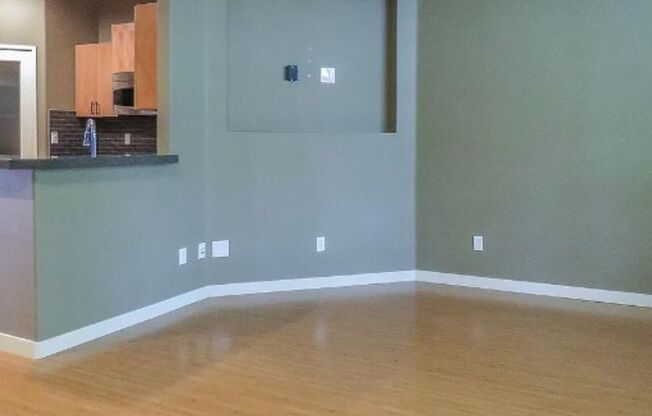 Beautiful 2br/2.5ba Townhome in Arbor Parc Community