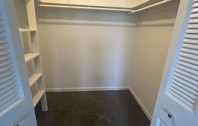 1 bed, 1 bath, 625 sqft, $1,325, Unit C09