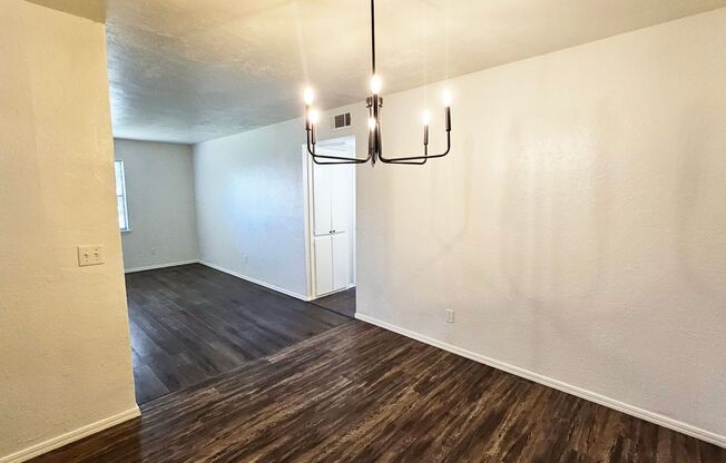 2 beds, 1.5 baths, $1,000, Unit #269