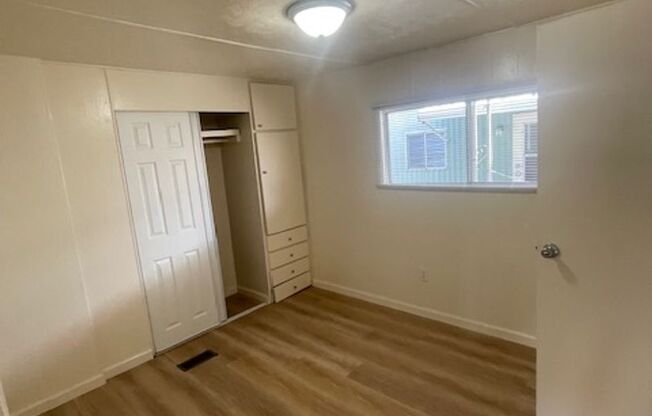 3 beds, 2 baths, 1,100 sqft, $3,850, Unit 133