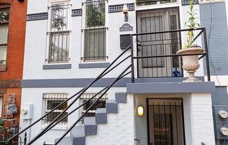 Prime Logan Circle Studio with In-Unit W/D!