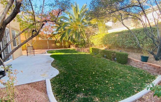 A beautiful 4bd 3ba home in Summerlin with high ceilings, loft upstairs perfect for entertaining. hardwood and Tile Floors throughout. Zone for Palo Verde high School, Located at the convenient location of Sahara and Hualapai. Close to Downtown Summerlin