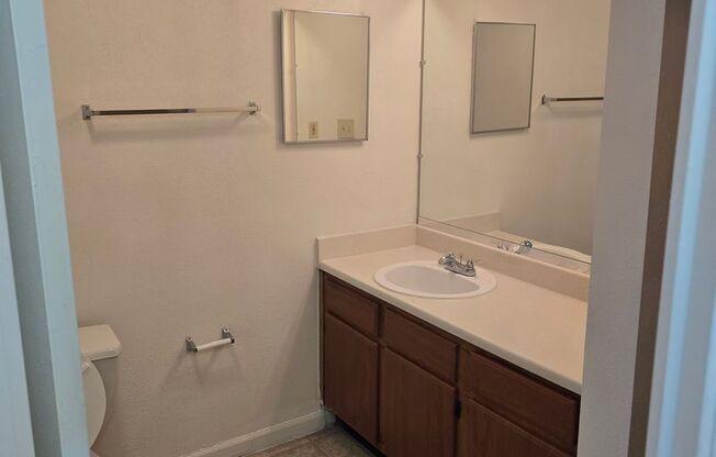 1 bed, 1 bath, 696 sqft, $815, Unit PG 0931