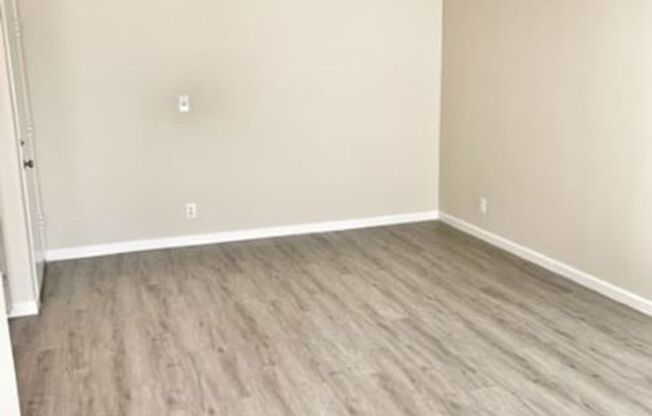 1 bed, 1 bath, 653 sqft, $1,899, Unit 09