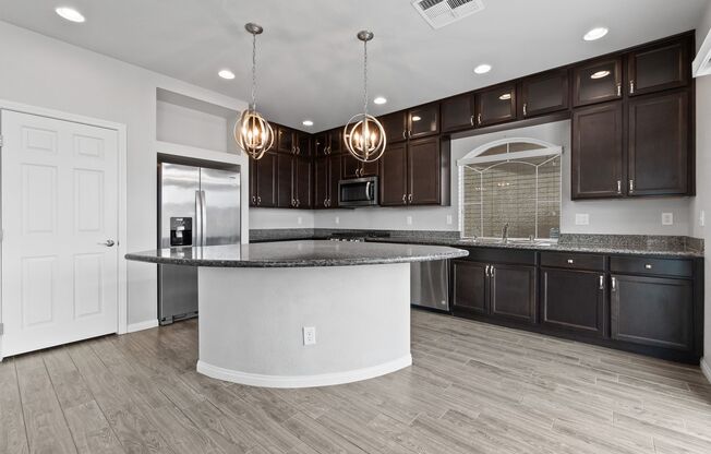 ~BRAND SPARKLING NEW American West Home! UPGRADES GALORE & A GREAT SIZED BACKYARD!~