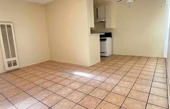 7425Vine