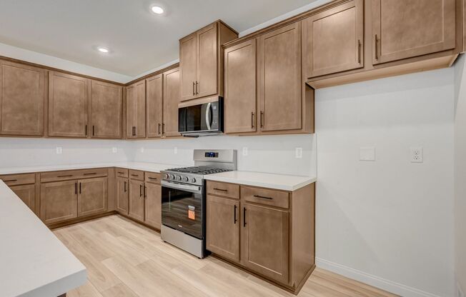 3 beds, 2.5 baths, $2,695