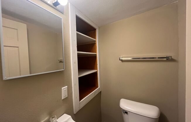 Studio, 1 bath, 350 sqft, $850