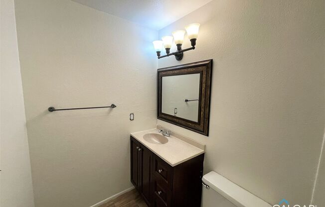 1 bed, 1 bath, 460 sqft, $925, Unit 223