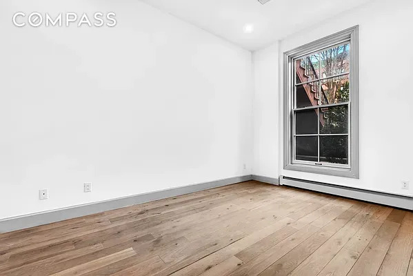 88 LEFFERTS PL