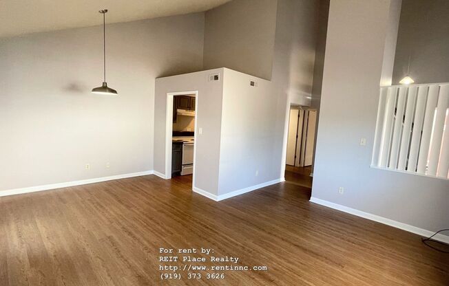 3 beds, 2 baths, 1,275 sqft, $1,425, Unit B