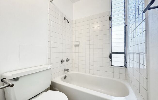 Studio, 1 bath, $1,350