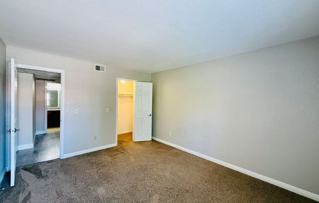 2 beds, 2 baths, $1,600, Unit # 245